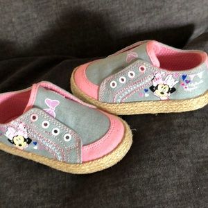 Minnie Mouse toddler sneakers